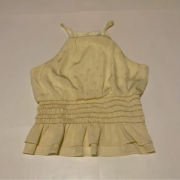 MOD On Trend cream top size medium - Picture 3 of 8